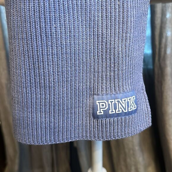 NWT pink brand knit scarf - Picture 2 of 6